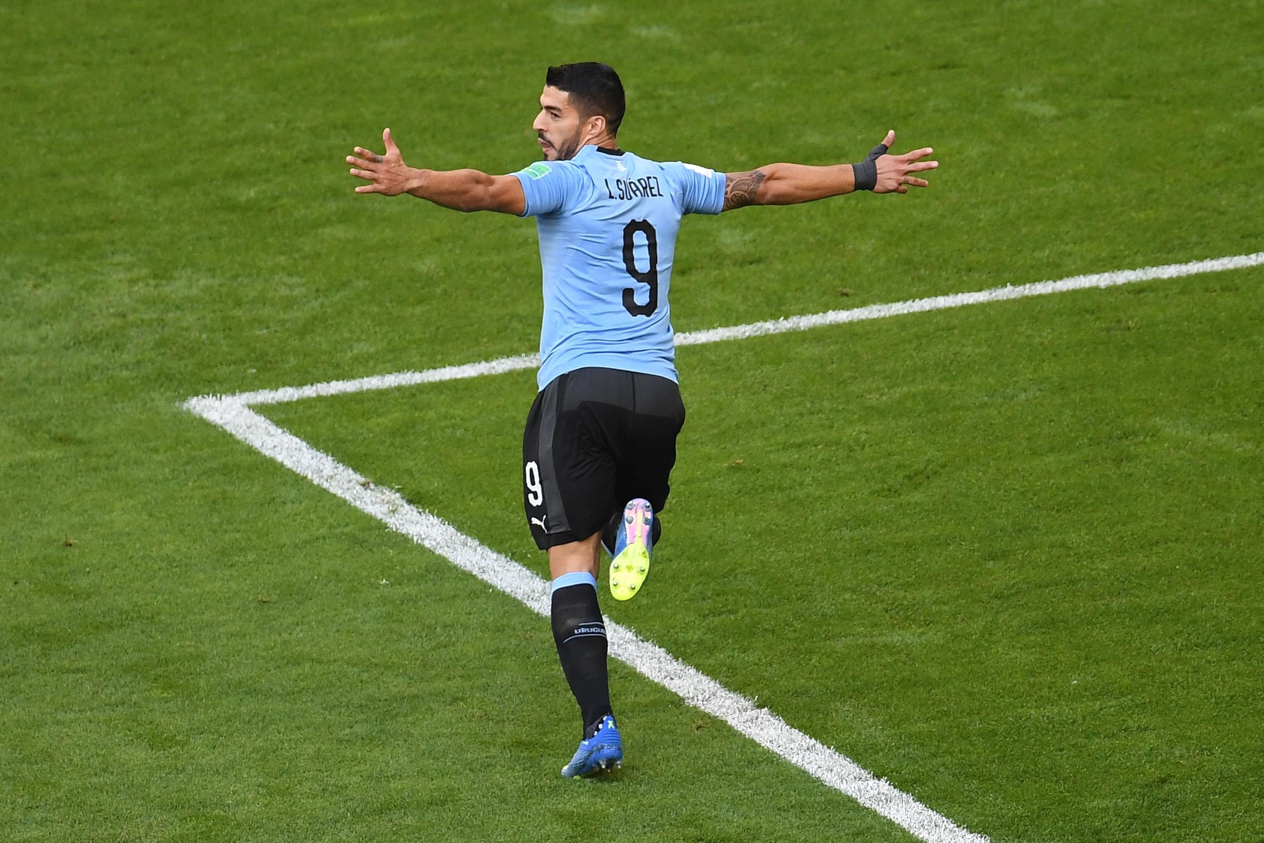 Su&aacute;rez dever&aacute; estar a disposi&ccedil;&atilde;o para a estreia contra o Equador