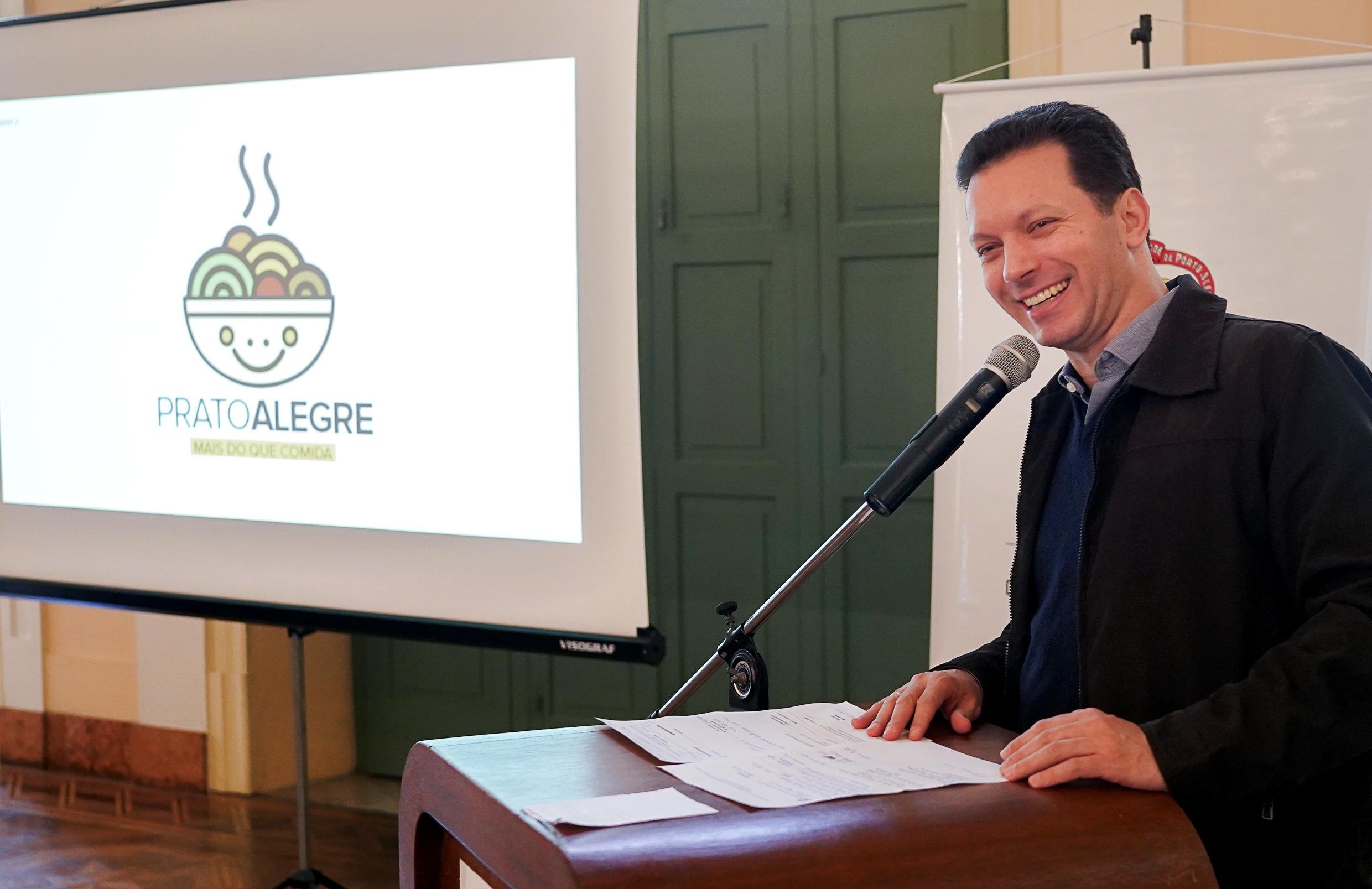 Durante evento de lan&ccedil;amento, o prefeito destacou os aumentos anual dos repasses para sa&uacute;de, educa&ccedil;&atilde;o, seguran&ccedil;a e &aacute;rea social