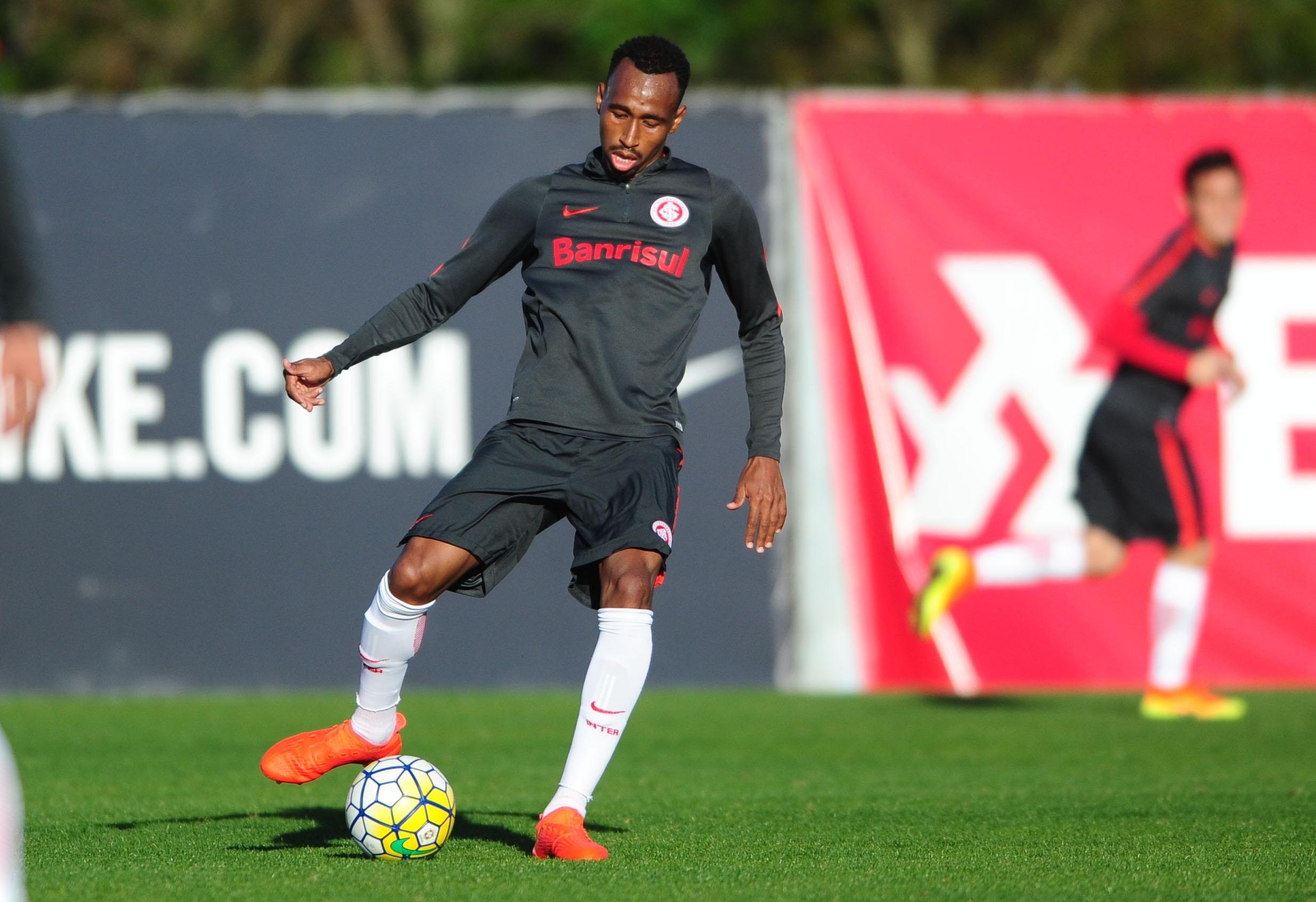 Eduardo Henrique ir&aacute; render cerca de 1,5 milh&atilde;o de euros para o Inter