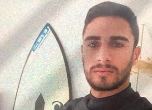 Gustavo Oliveira, 18 anos, surfava com amigo quando desapareceu perto da barra do rio Tramanda&iacute;