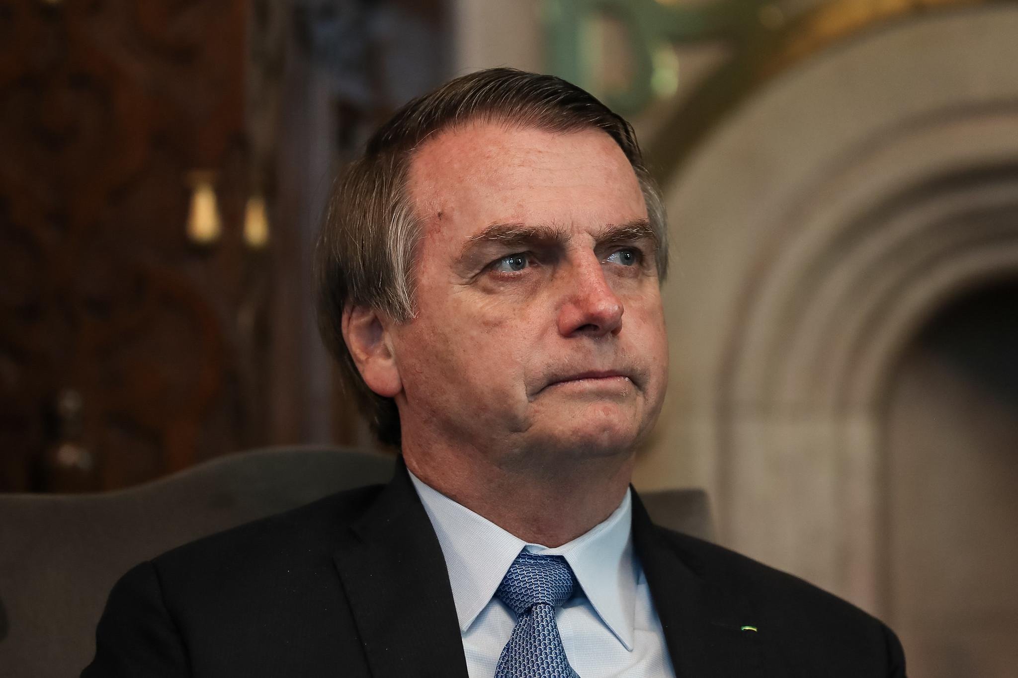 Bolsonaro defendeu flexibilizar a puni&ccedil;&atilde;o para motoristas que conduzirem seus ve&iacute;culos com crian&ccedil;as sem a cadeirinha