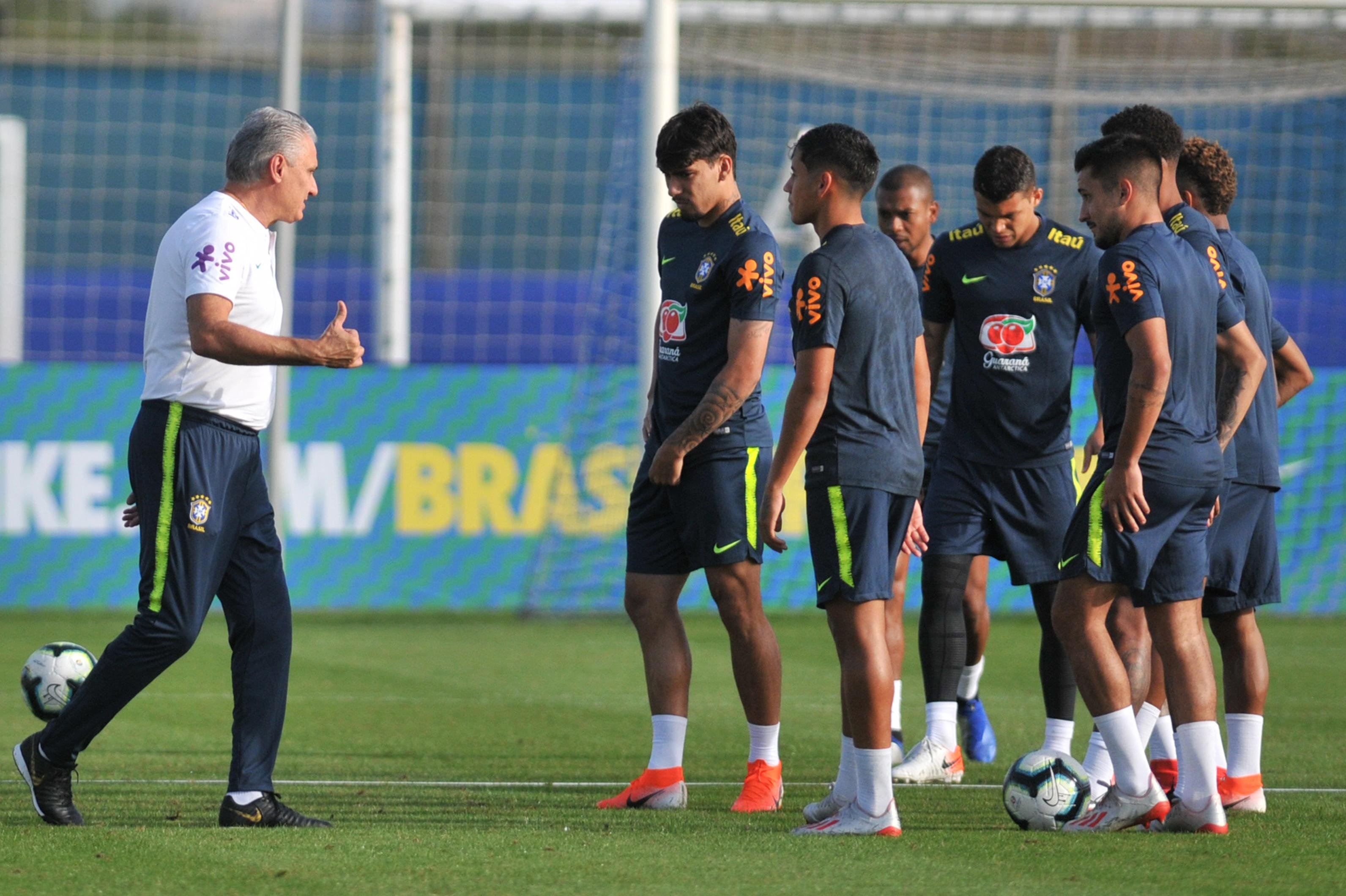 Tite mandar&aacute; a campo a equipe que deve estrear na Copa Am&eacute;rica, na sexta-feira, contra a Bol&iacute;via