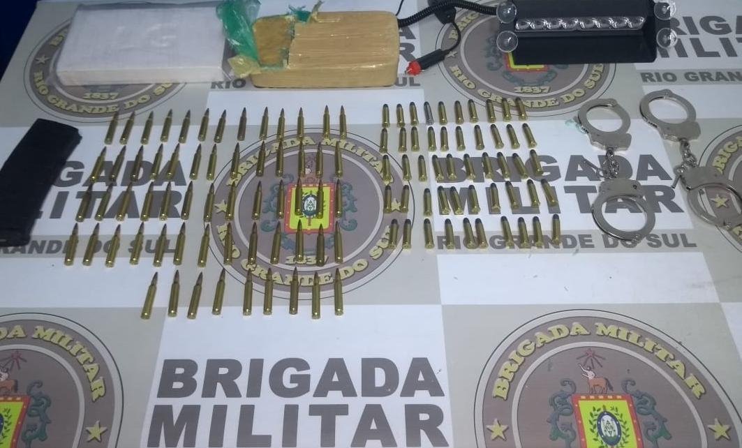 Cartuchos de fuzil foram recolhidos durante a a&ccedil;&atilde;o do 25&ordm; BPM no bairro Feitoria