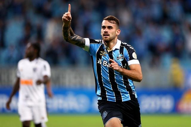 Felipe Vizeu tentar&aacute; ajudar o Gr&ecirc;mio na conquista da primeira vit&oacute;ria fora de casa no Brasileir&atilde;o