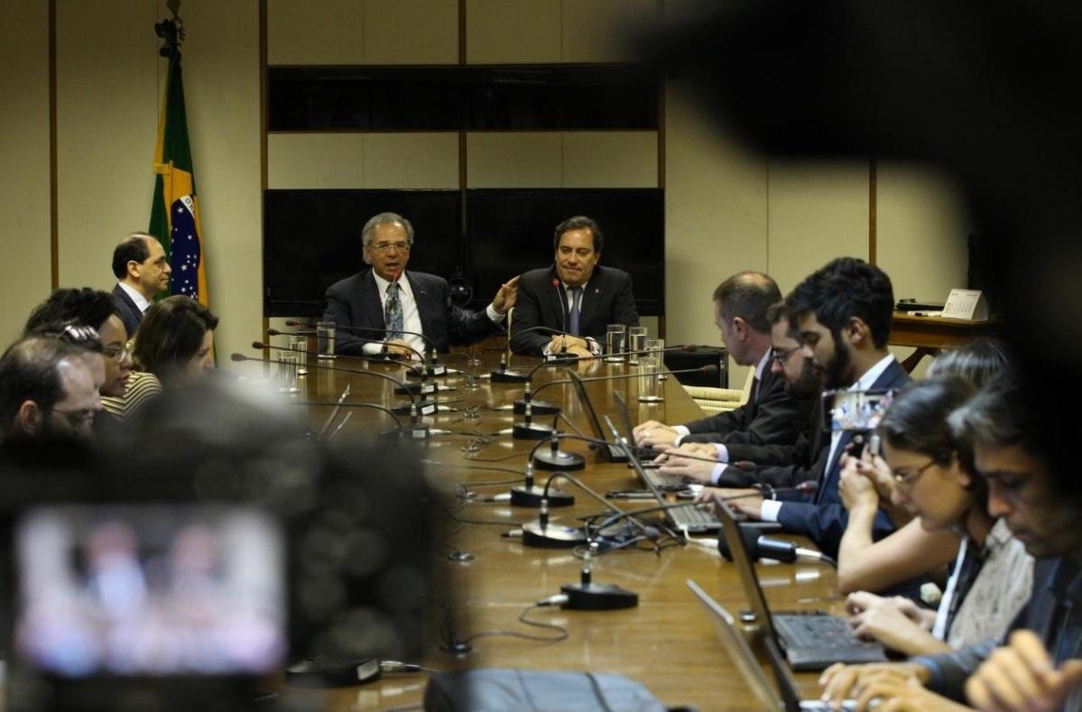 Paulo Guedes participou de an&uacute;ncio nesta quarta-feira