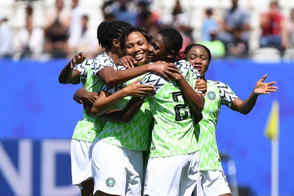 Mesmo com apenas tr&ecirc;s pontos, nigerianas seguem com chances de classificar para as oitavas