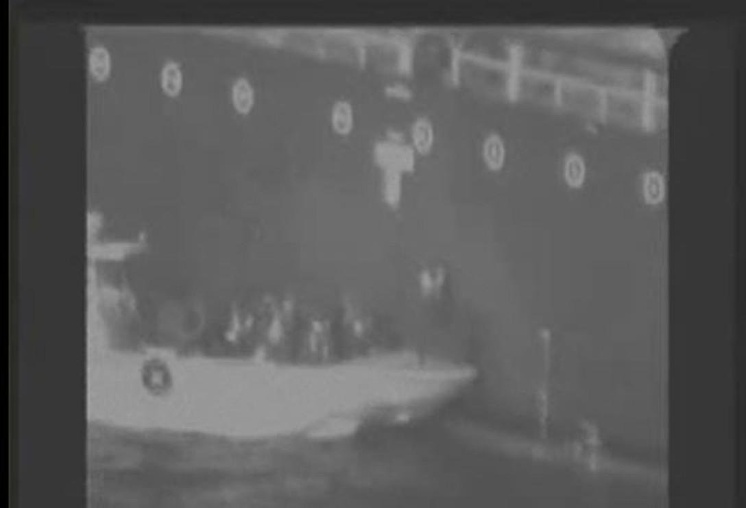 Iranianos supostamente retiram bomba ap&oacute;s ataque ao navio petroleiro, semana passada