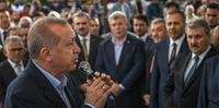 Na terça-feira, Erdogan participou de homenagem a Mursi em Istambul