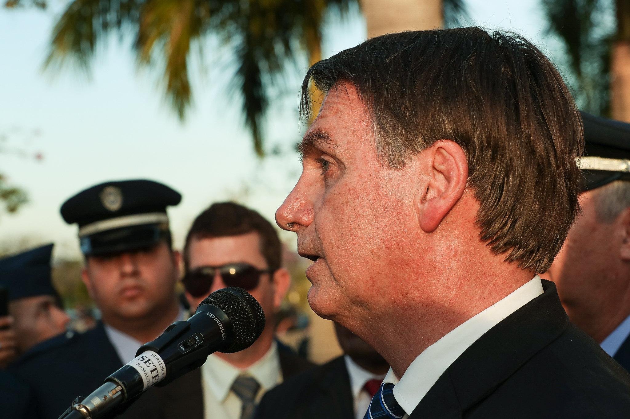 Durante elei&ccedil;&atilde;o, Bolsonaro se diz contra reelei&ccedil;&atilde;o.