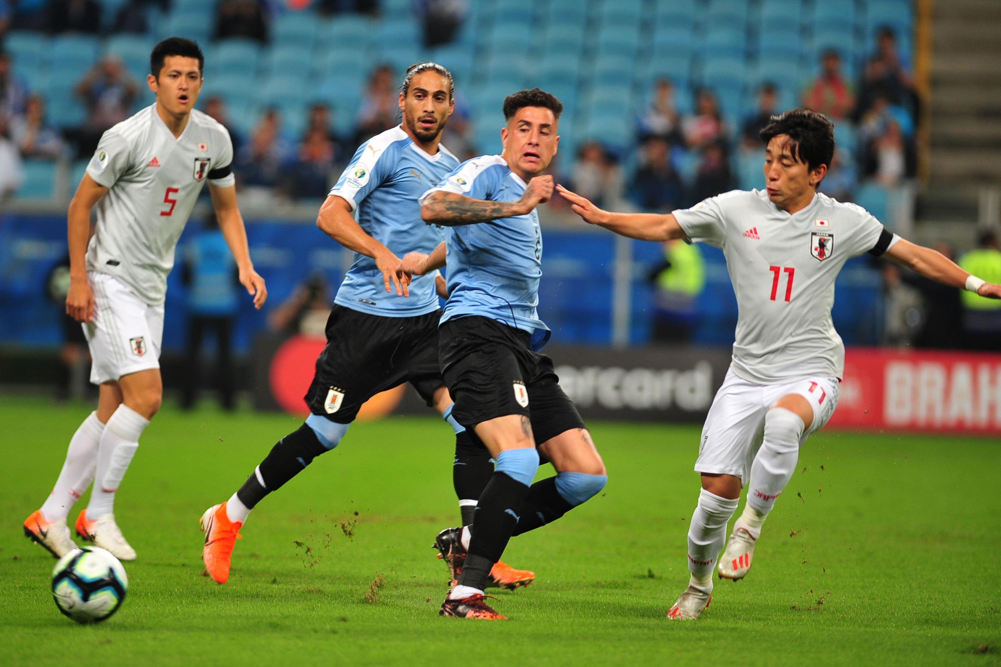 Uruguai e Jap&atilde;o empataram em 2 a 2 na Arena do Gr&ecirc;mio
