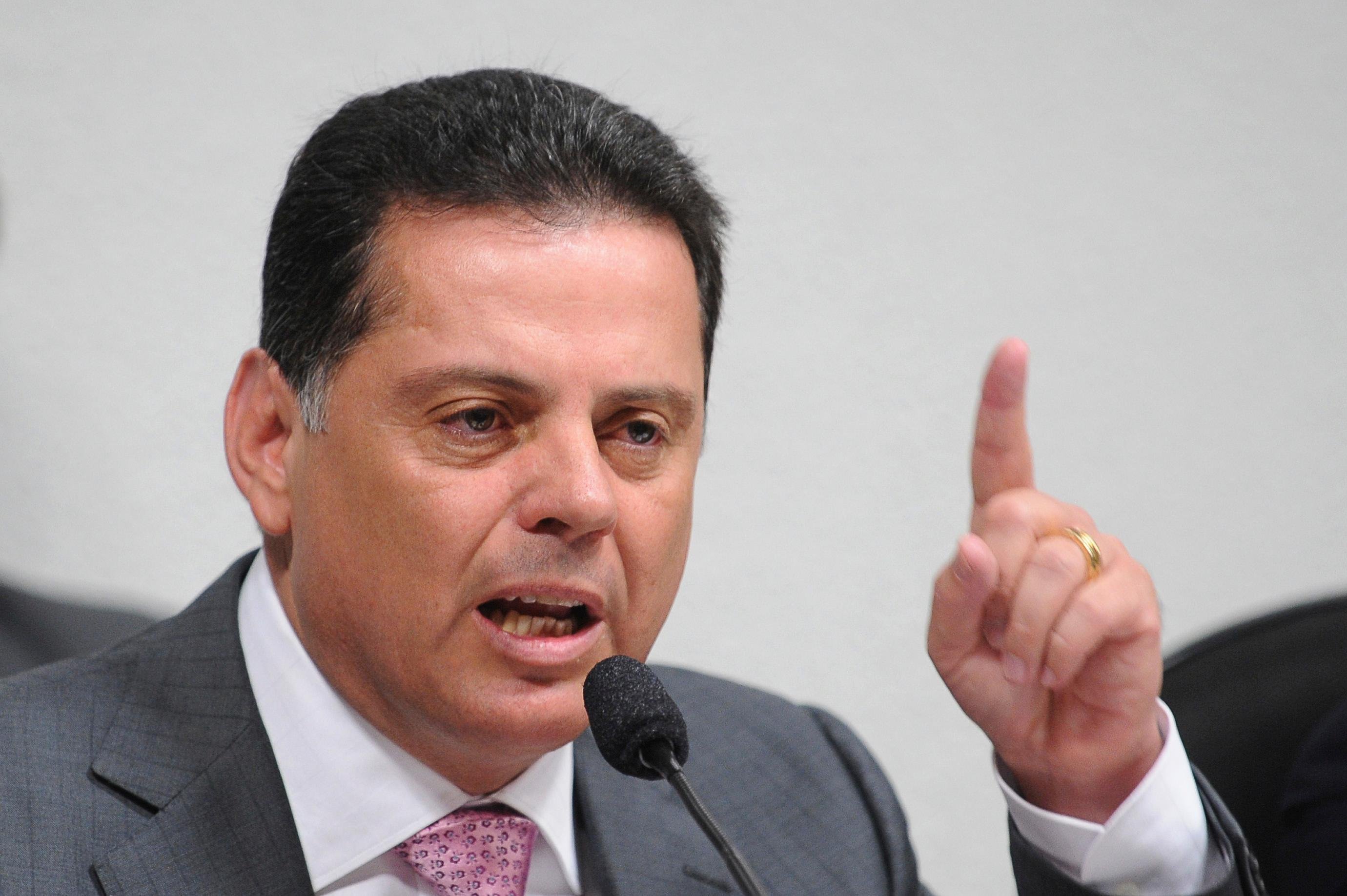 Minist&eacute;rio P&uacute;blico Federal (MPF) denunciou o ex-governador Marconi Perillo (PSDB) por corrup&ccedil;&atilde;o passiva, lavagem de dinheiro e organiza&ccedil;&atilde;o criminosa.