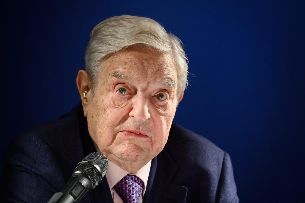 Entre eles est&aacute; o empres&aacute;rio George Soros e o co-fundador do Facebook