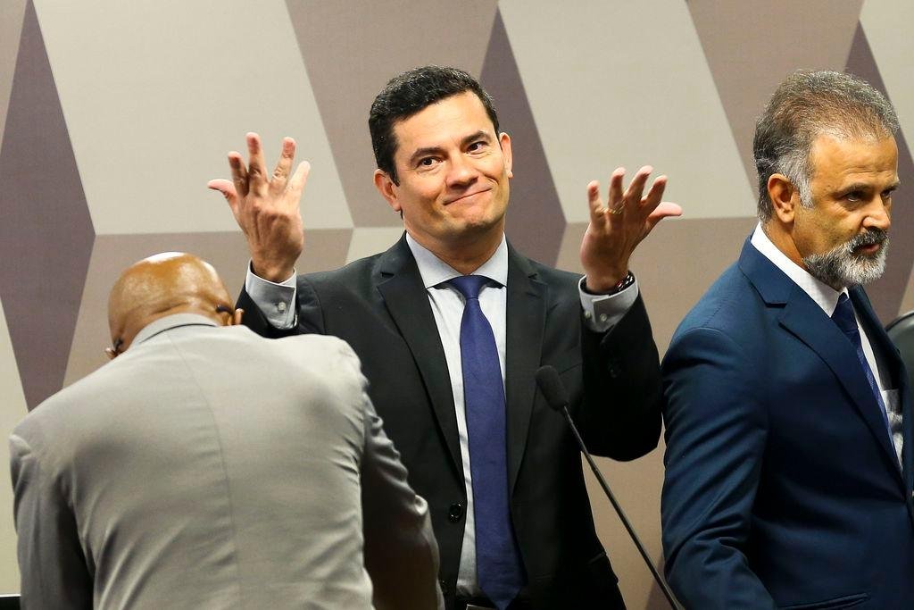 Alcolumbre ponderou julgamento do ministro e questionou integridade de conversas