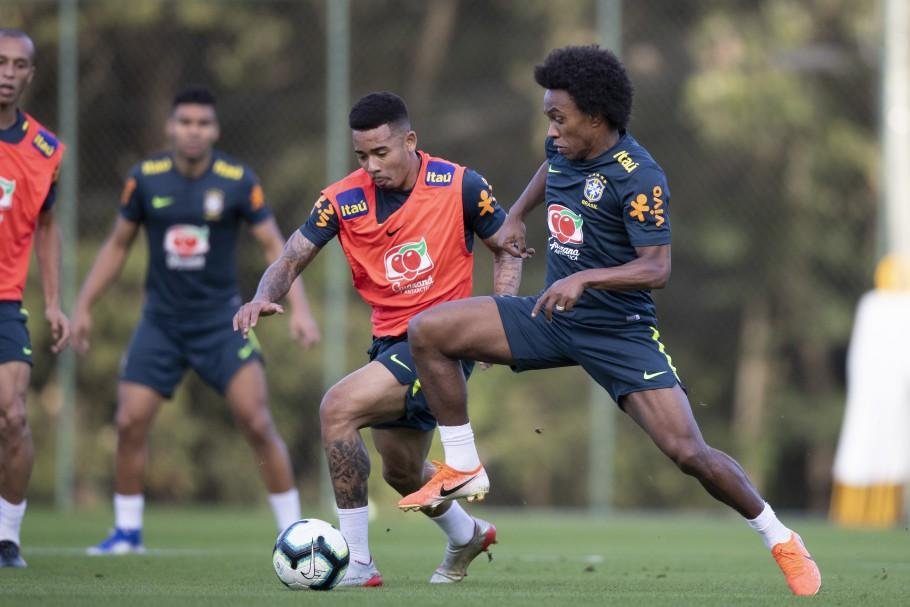 Tr&ecirc;s jogadores n&atilde;o treinaram com o restante do grupo na Cidade do Galo