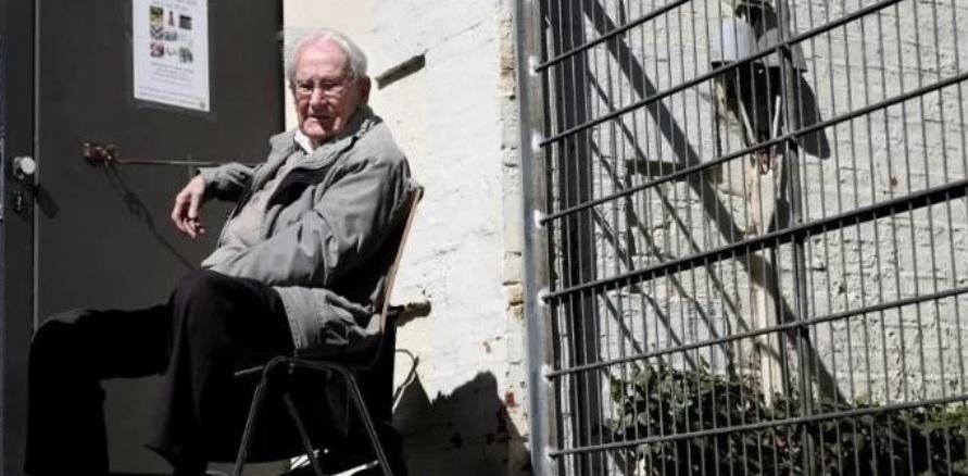 Oskar Gr&ouml;ning, ex-contador do campo de exterm&iacute;nio nazista de Auschwitz