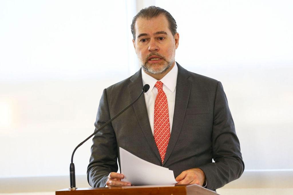 Presidente do Supremo Tribunal Federal (STF), ministro Dias Toffoli, disse ser "poss&iacute;vel" que as a&ccedil;&otilde;es que tratam da pris&atilde;o ap&oacute;s condena&ccedil;&atilde;o em segunda inst&acirc;ncia sejam pautadas no segundo semestre do ano para julgamento
