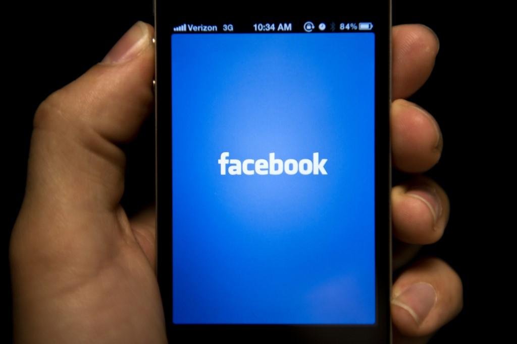 Diretora de opera&ccedil;&otilde;es do Facebook disse que eles buscar&atilde;o refor&ccedil;ar pol&iacute;tica nesse tipo de discurso de &oacute;dio