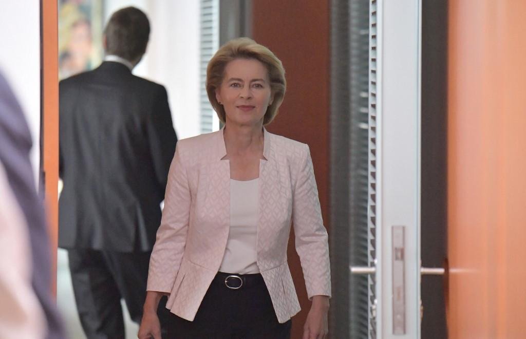 Ursula von der Leyen deve substituir Jean-Claude Juncker como presidente da Comiss&atilde;o Europeia