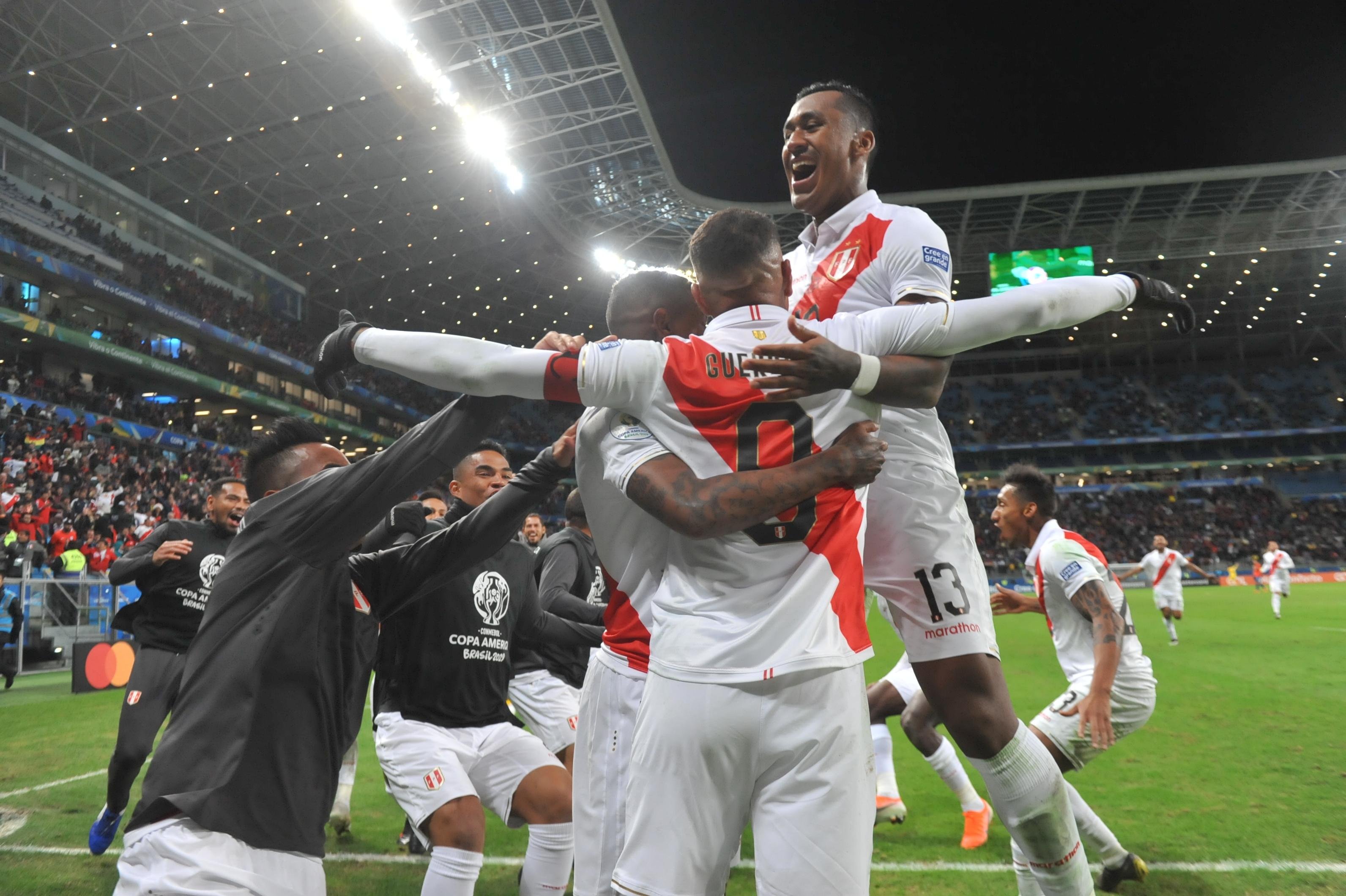 Na Arena, Peru foi superior e garantiu volta &agrave; final da Copa Am&eacute;rica depois de 44 anos