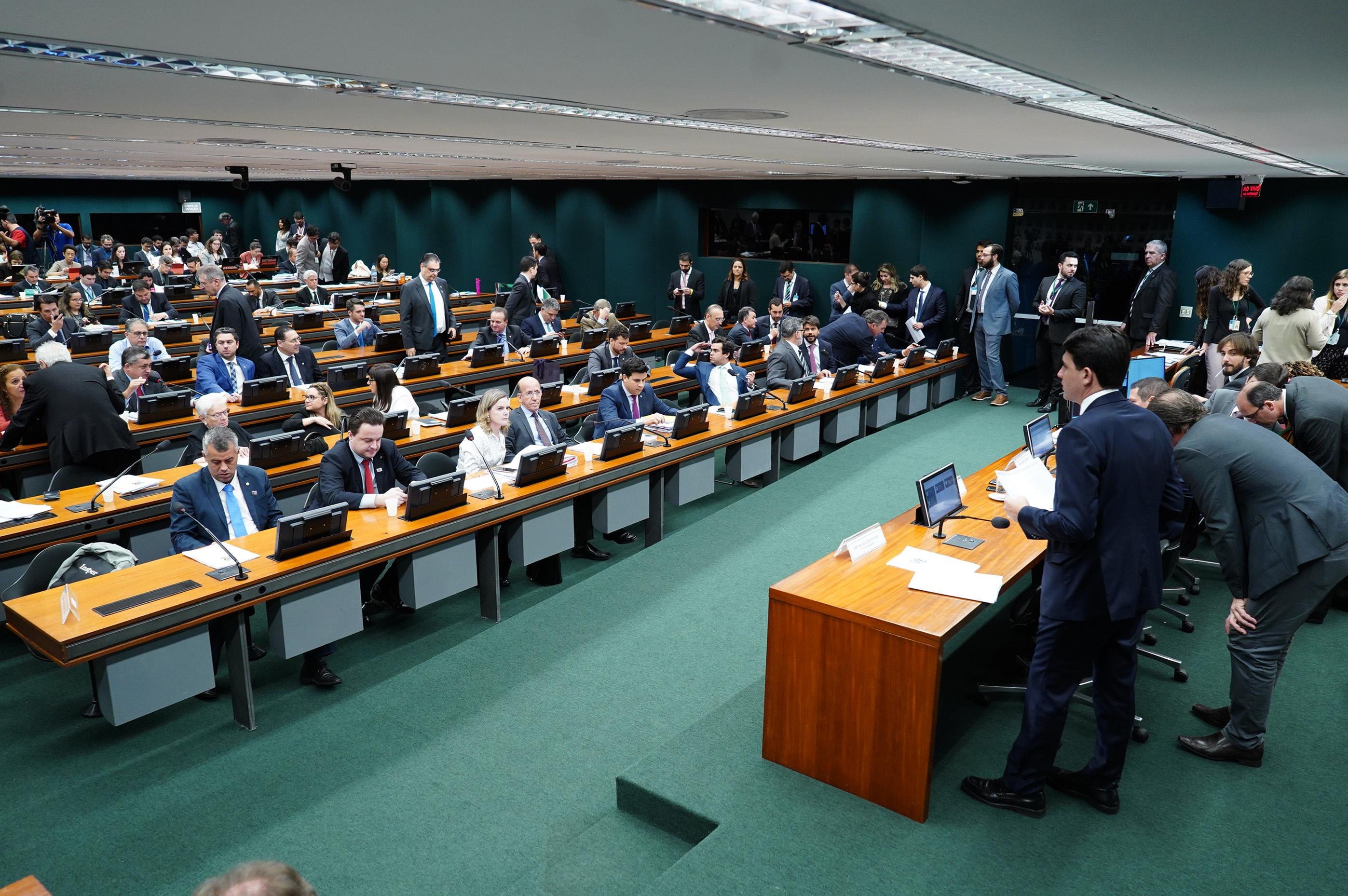 Maioria da bancada ga&uacute;cha que integra a comiss&atilde;o especial votou favoravelmente ao texto da reforma