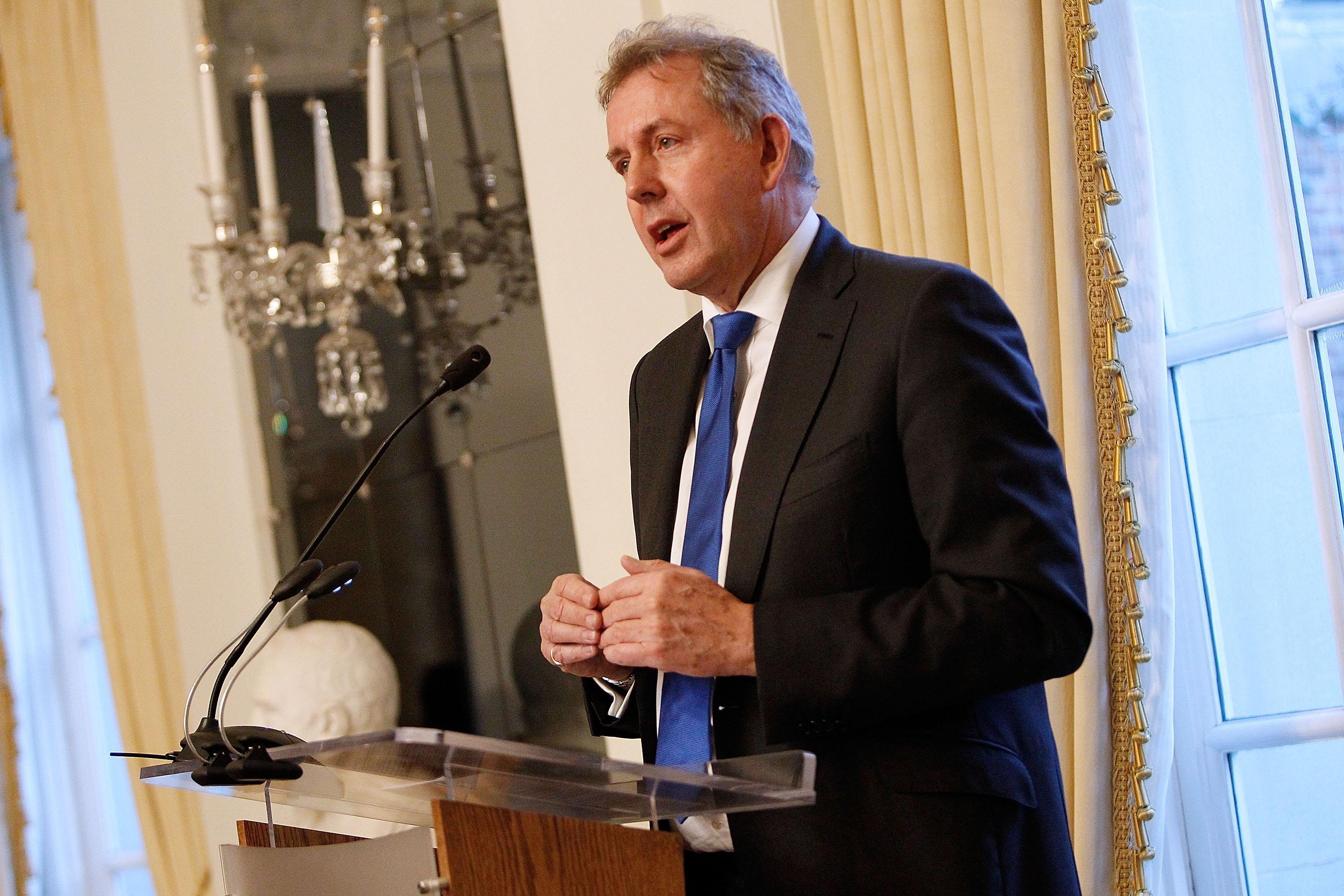 Declara&ccedil;&otilde;es supostamente foram feitas pelo embaixador Kim Darroch, um dos diplomatas brit&acirc;nicos mais experientes