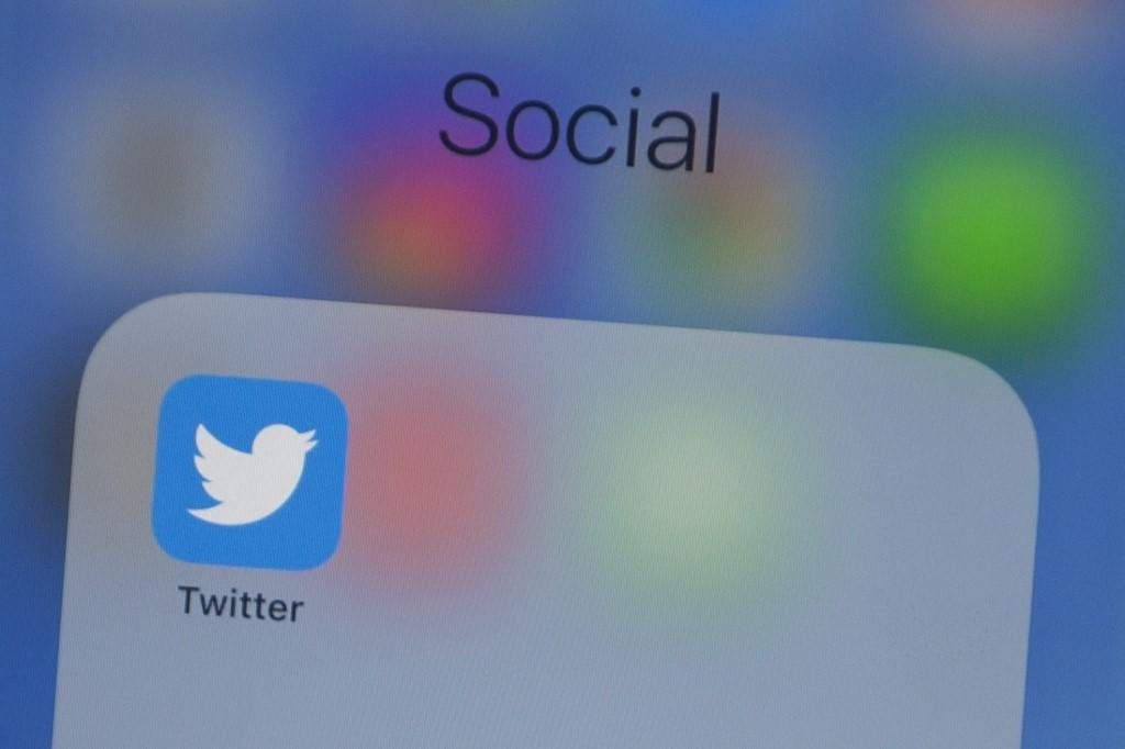 Porta-voz disse que rede social estava investigando problemas