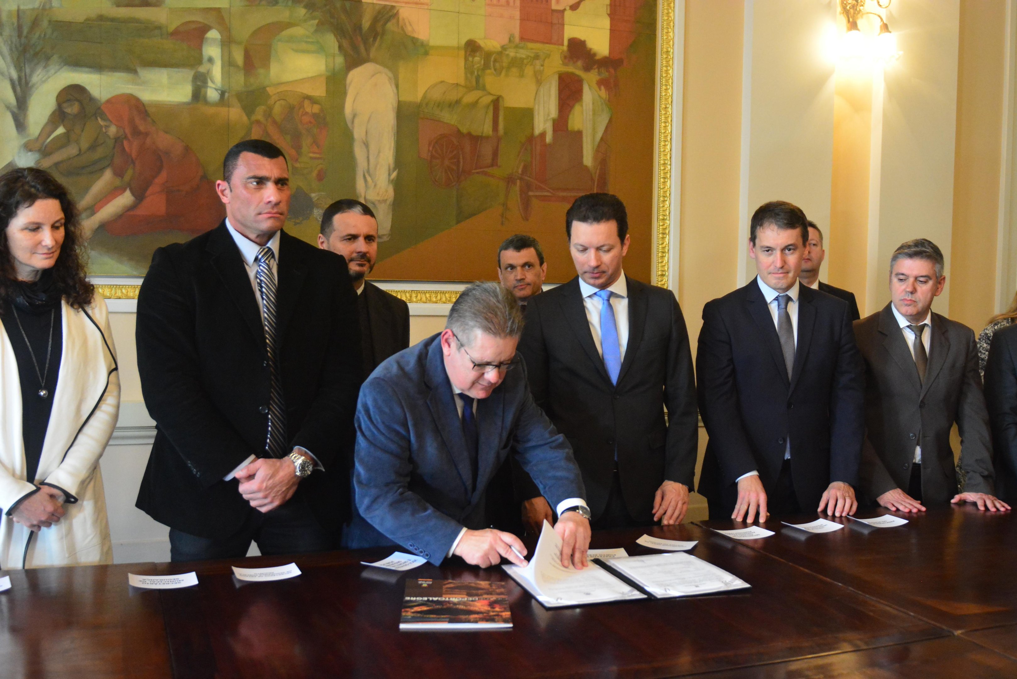 Prefeitura de Porto Alegre e governo do Estado fecham acordo para a integra&ccedil;&atilde;o de dados da seguran&ccedil;a p&uacute;blica