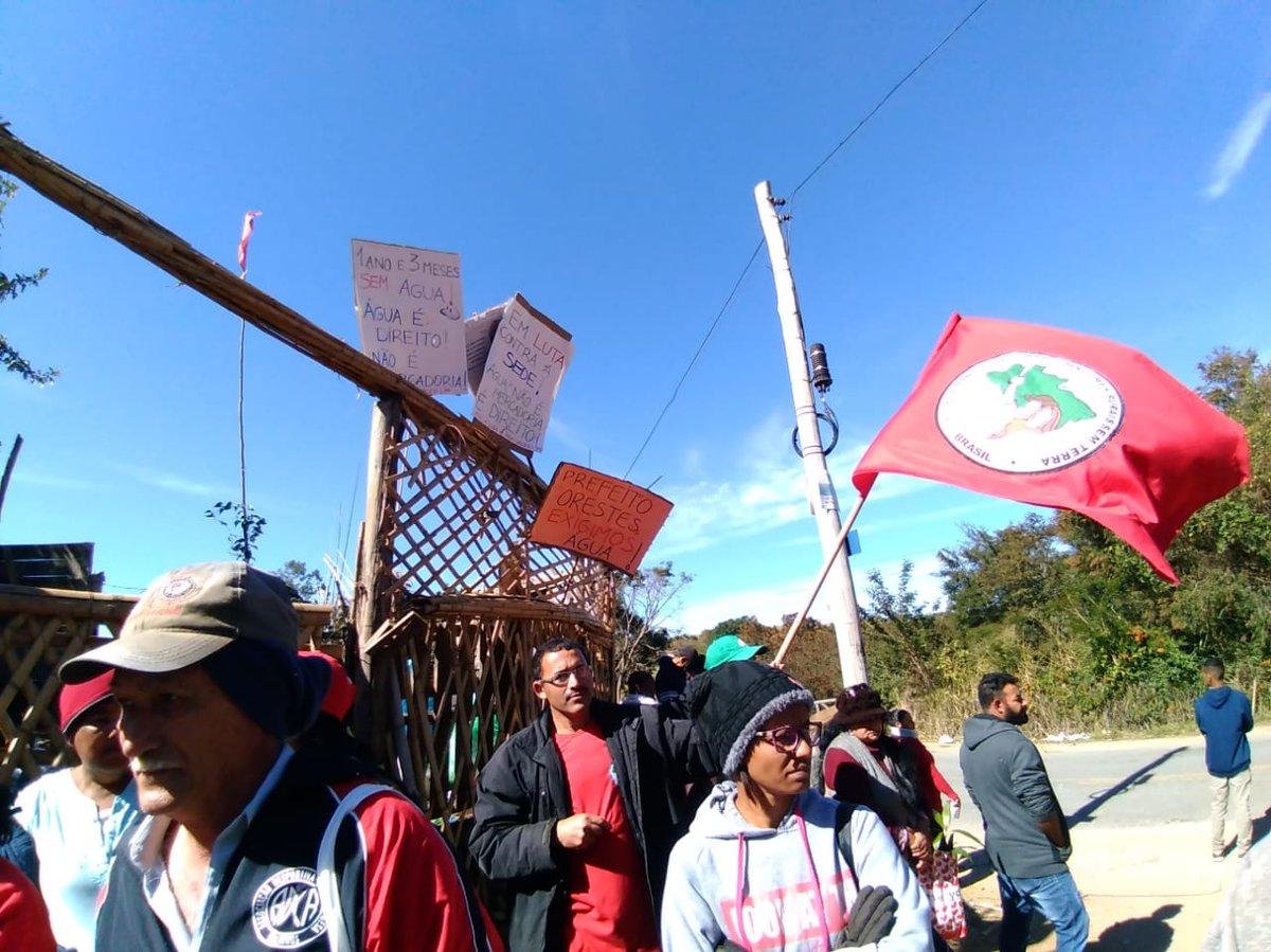 Moradores do acampamento reivindicavam &aacute;gua, sa&uacute;de e escola