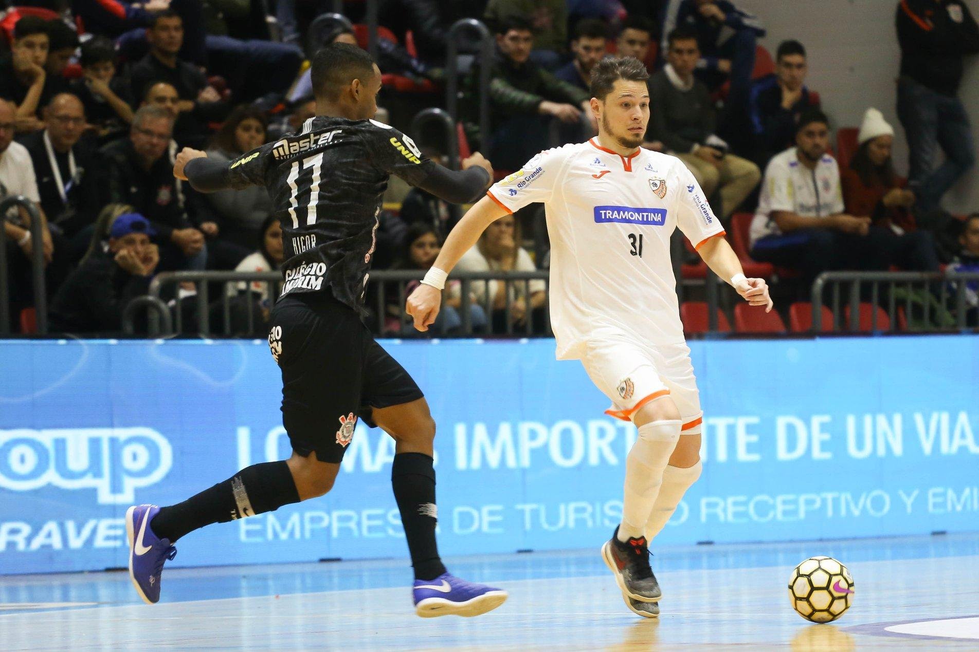 Piv&ocirc; Darlan marcou o gol da classifica&ccedil;&atilde;o da ACBF para as semifinais
