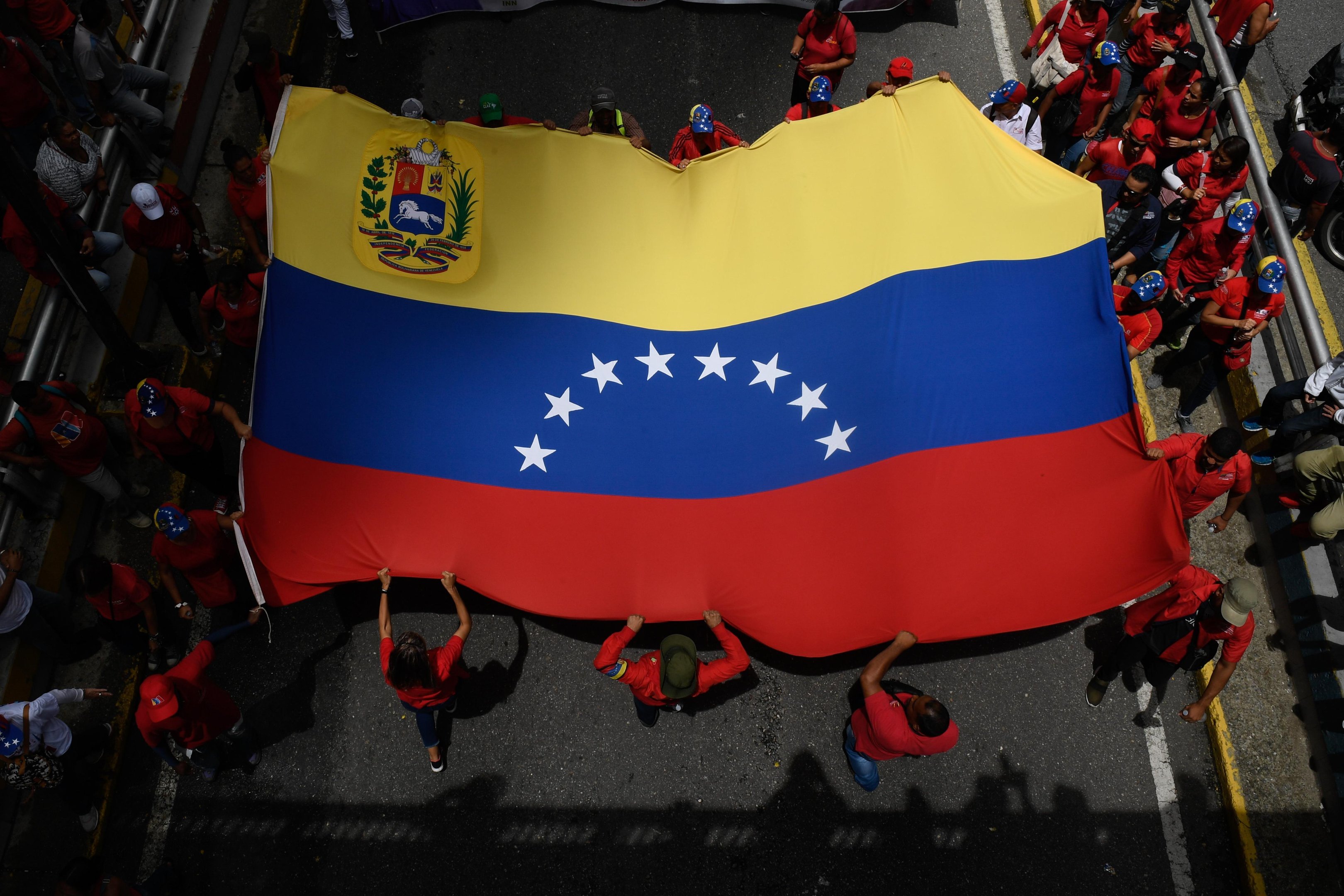 Governo Maduro e oposi&ccedil;&atilde;o se manifestaram sobre di&aacute;logos nas redes sociais