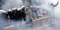 Polícia expulsou agressores com gás lacrimogêneo