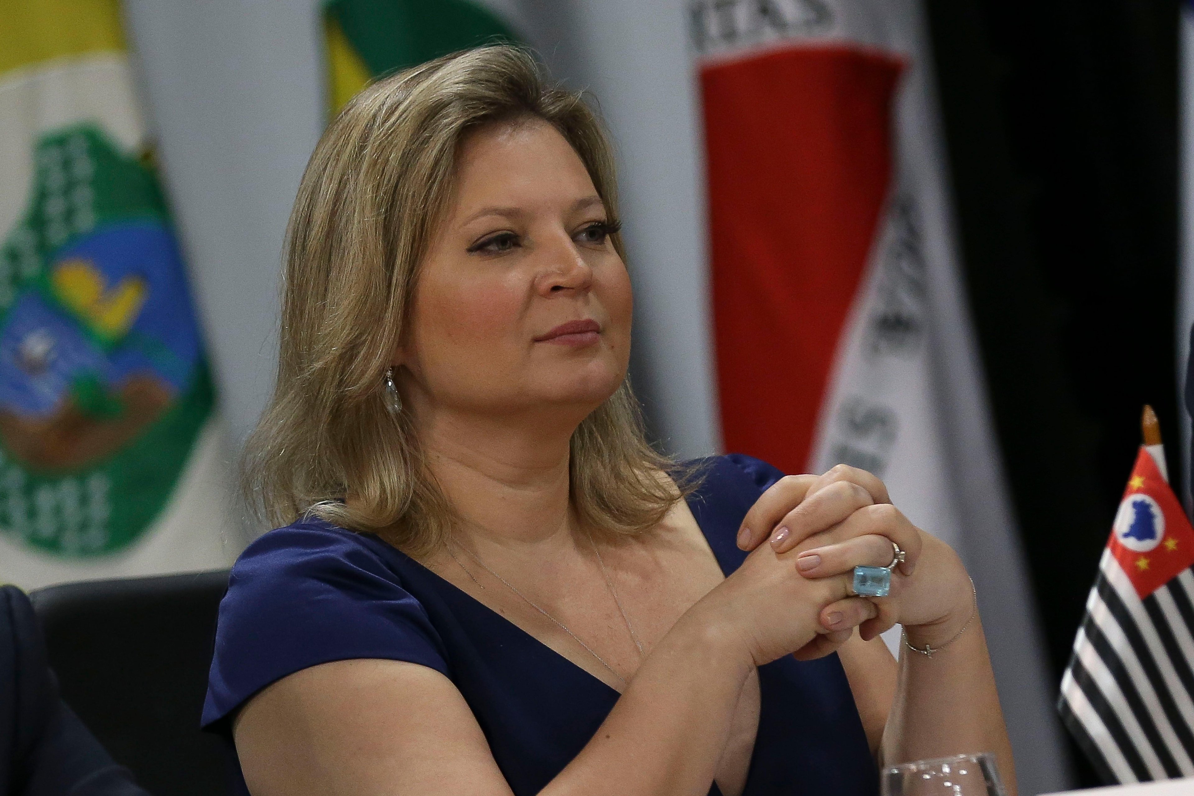 Em v&iacute;deo, ela afirmou que j&aacute; est&aacute; comunicando as autoridades sobre o ocorrido