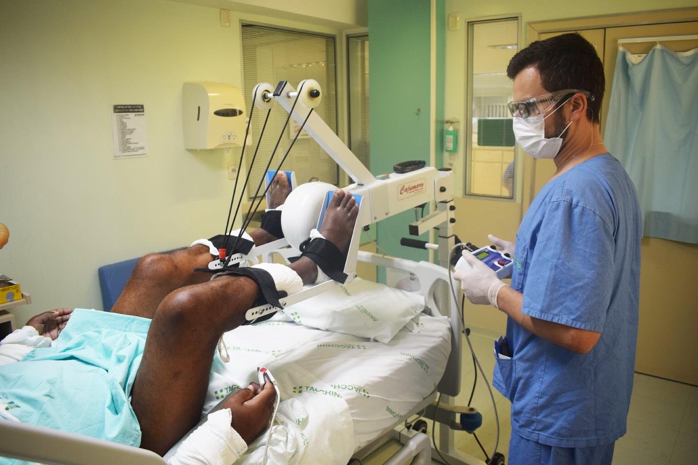 O equipamento melhora a circula&ccedil;&atilde;o sangu&iacute;nea, o fortalecimento e a preven&ccedil;&atilde;o muscular, evitando o atrofiamento dos membros