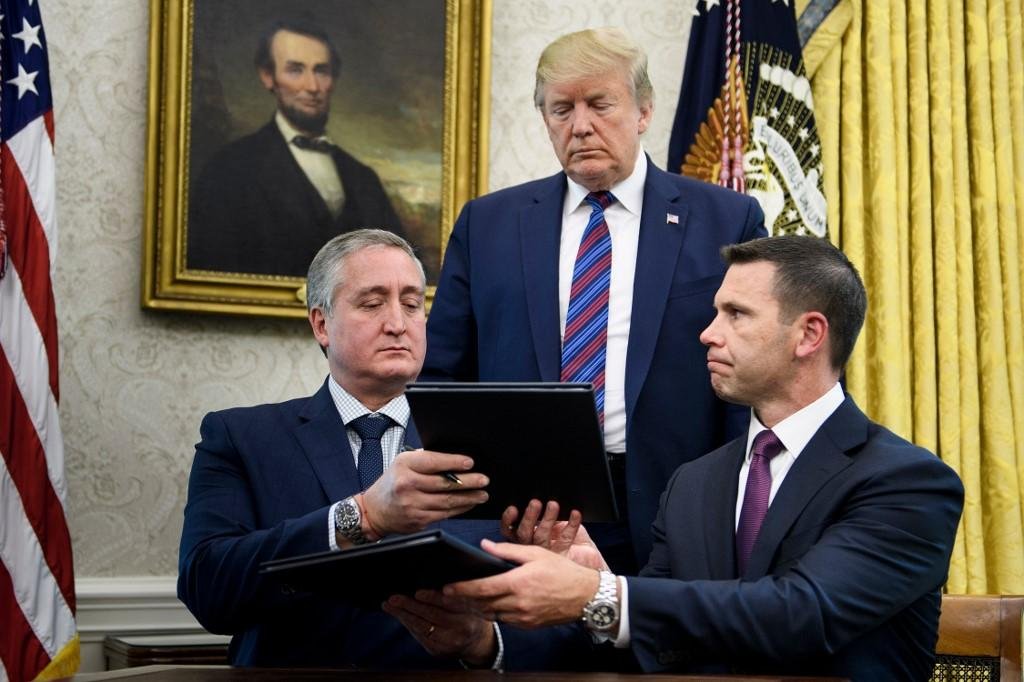 Trump amea&ccedil;ou pa&iacute;s centro-americano com imposi&ccedil;&atilde;o de tarifas