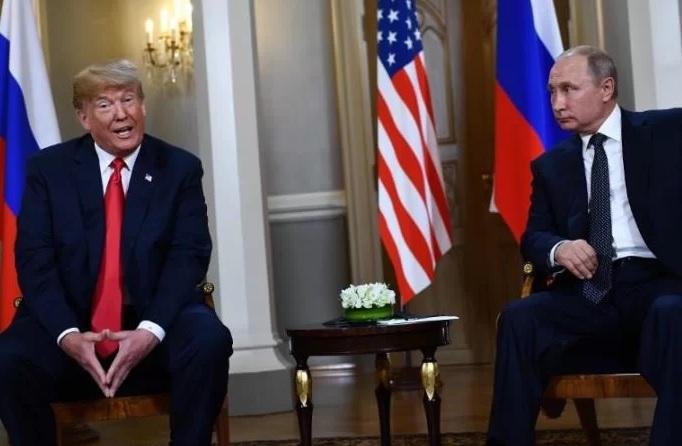 Trump e Putin conversaram ao telefone sobre rela&ccedil;&otilde;es comerciais e inc&ecirc;ndios na R&uacute;ssia