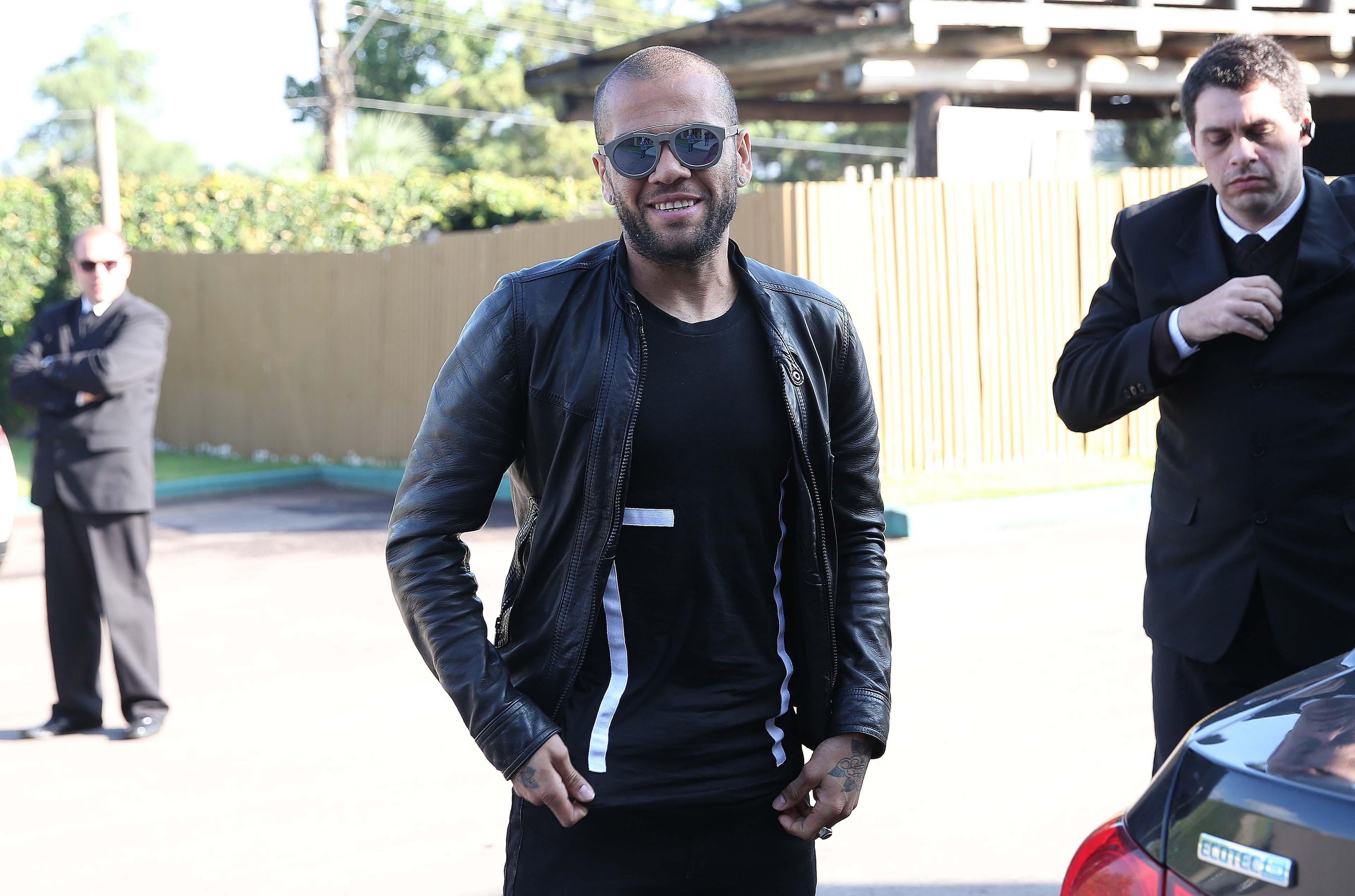 Lateral buscaria projeto para seguir na Sele&ccedil;&atilde;o na Copa de 2022