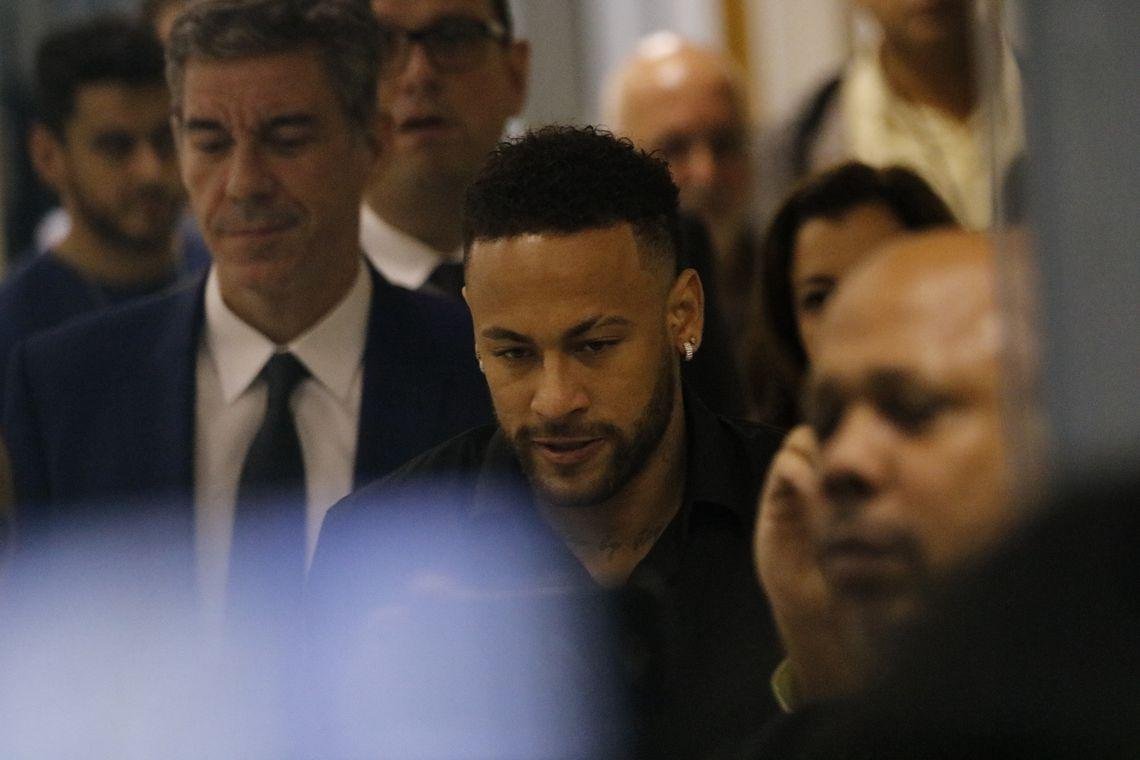 Atacante do PSG havia sido acusado pela modelo Najila de Souza, no in&iacute;cio de junho
