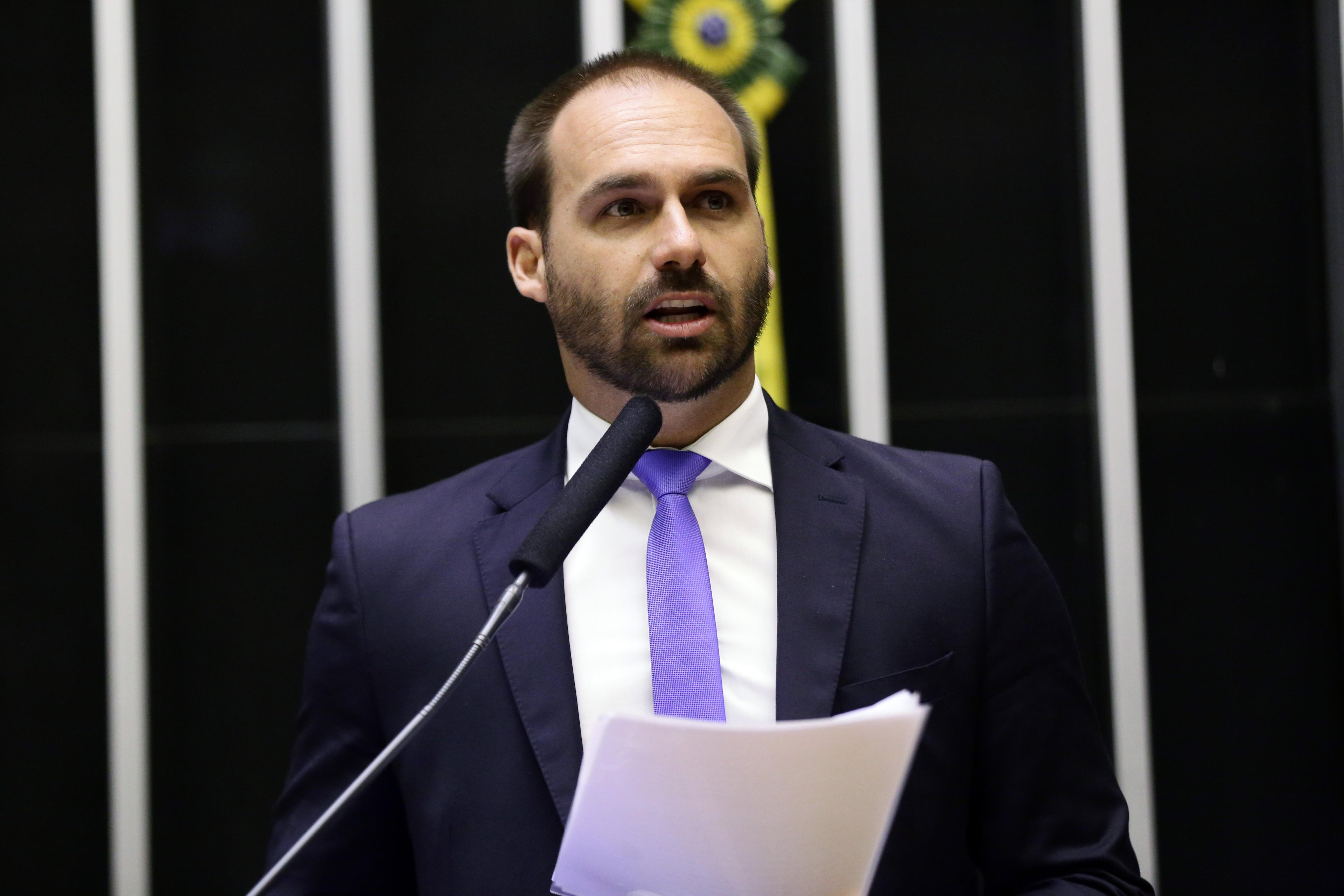 Jair Bolsonaro indicou que deve enviar o nome de Eduardo ao Congresso no in&iacute;cio da semana que vem