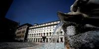 Bolsa de Milão fechou em baixa, com queda de 2,48%