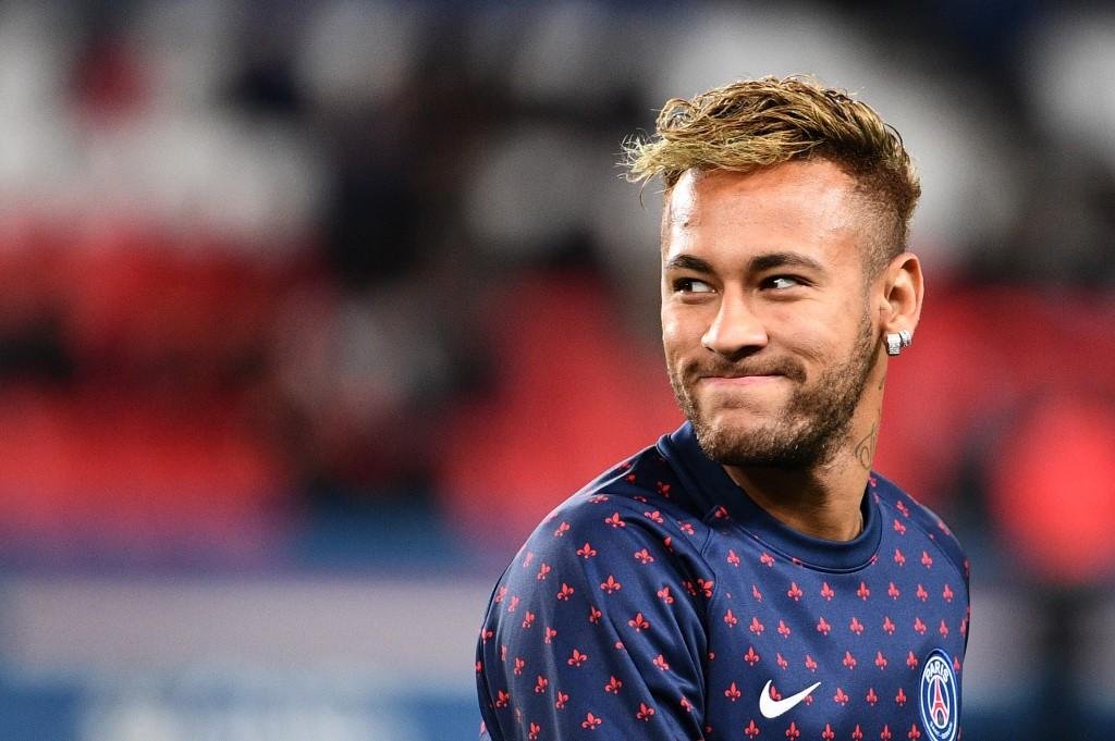 Barcelona e Real Madrid t&ecirc;m interesse em contratar Neymar