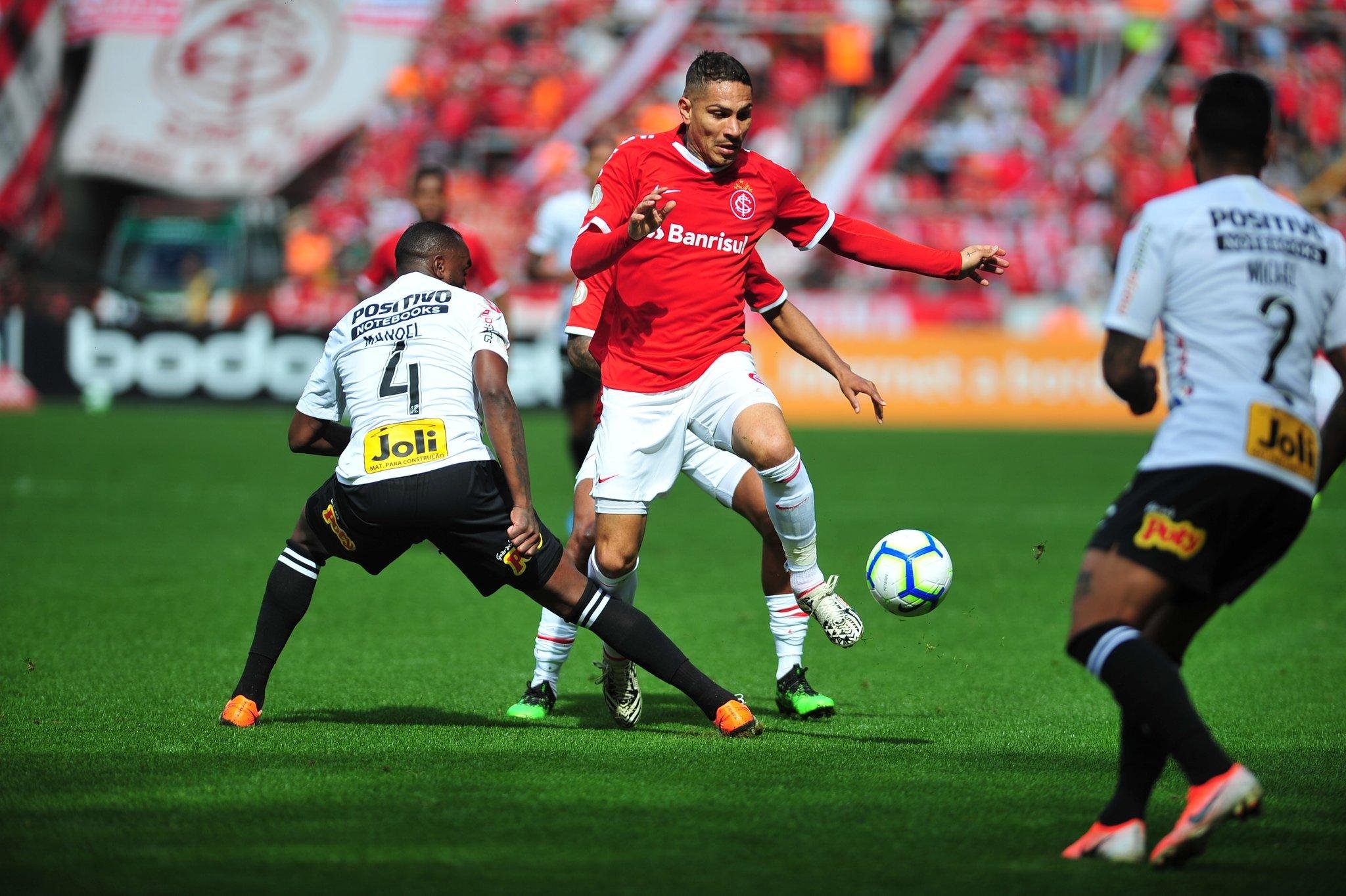 Dire&ccedil;&atilde;o do Inter segue tentando a libera&ccedil;&atilde;o de Paolo Guerrero para a disputa do segundo jogo da semifinal da Copa do Brasil