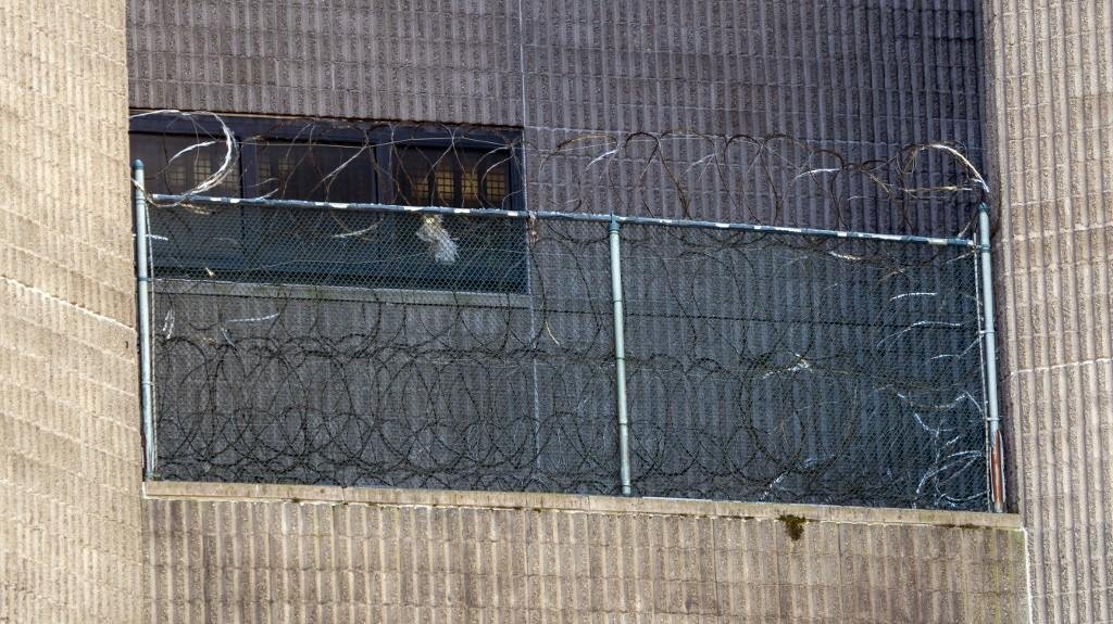 Funcion&aacute;rios de pris&otilde;es reconheceram que n&atilde;o foram respeitados os procedimentos de acompanhamento do detento