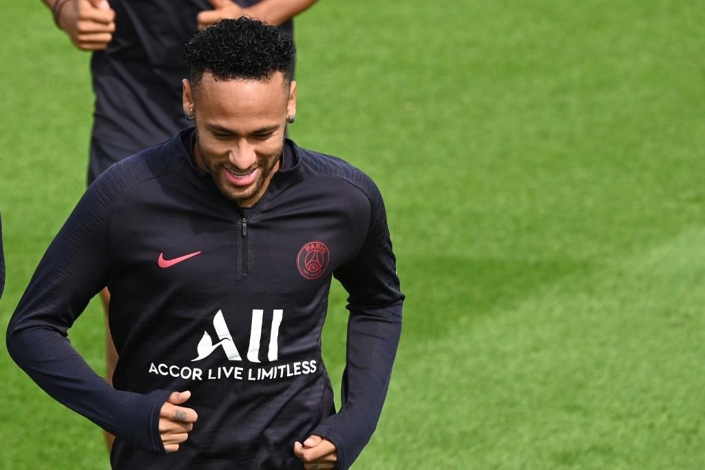 Neymar deixou de ser escalado para disputar primeira partida da Ligue 1