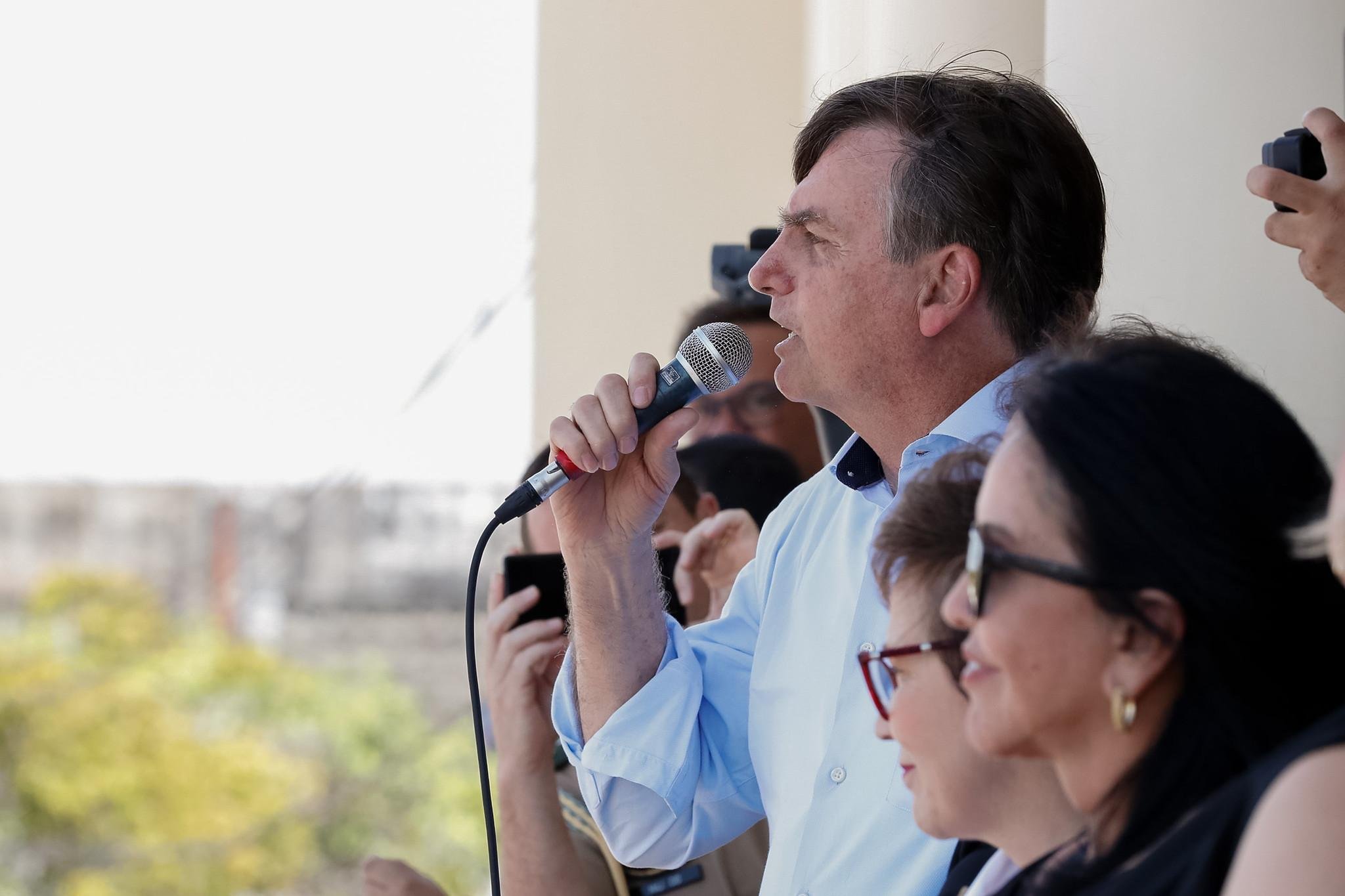 Bolsonaro esteve no Piau&iacute; para a inaugura&ccedil;&atilde;o de uma escola batizada com seu nome
