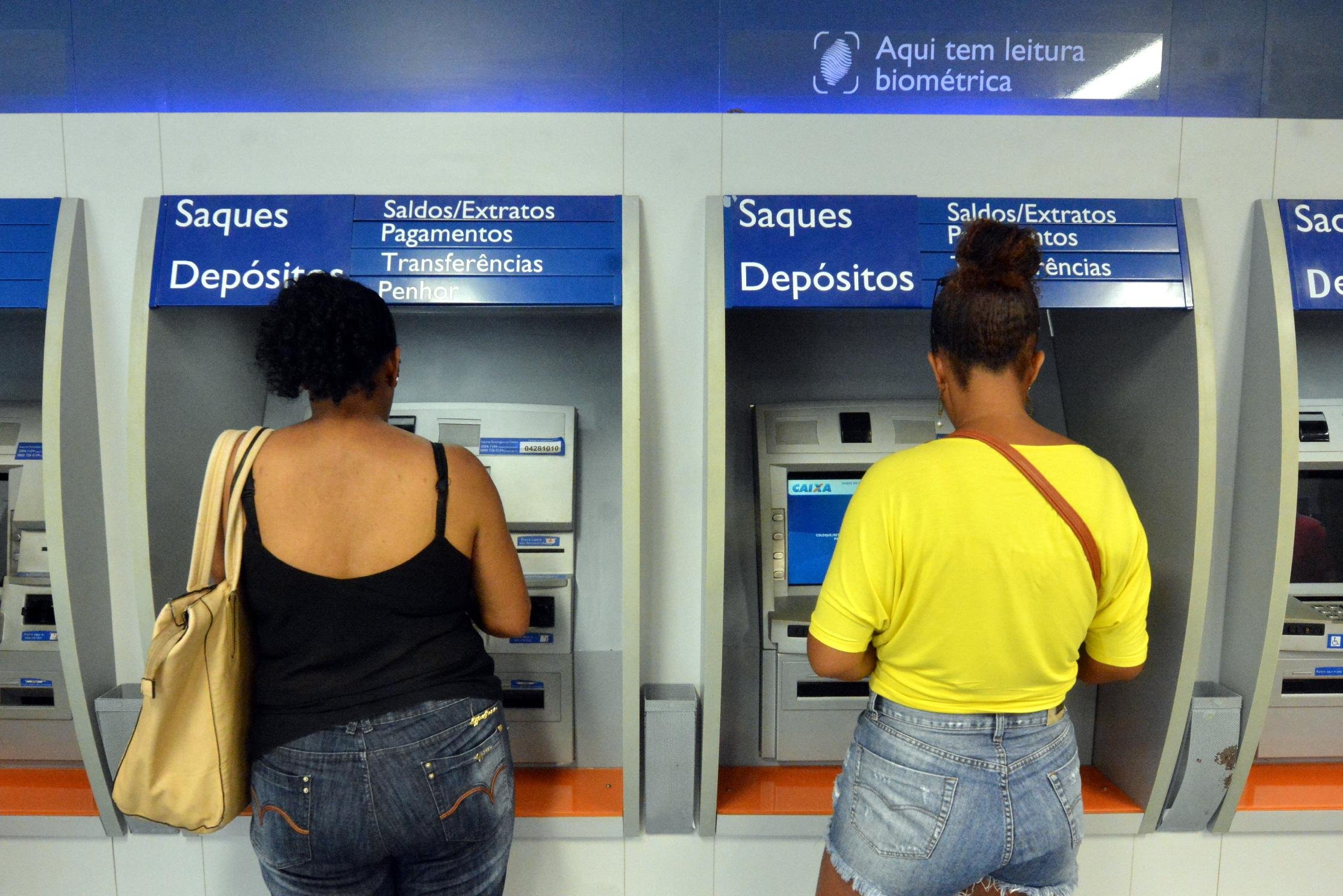 Saques come&ccedil;am nesta segunda-feira