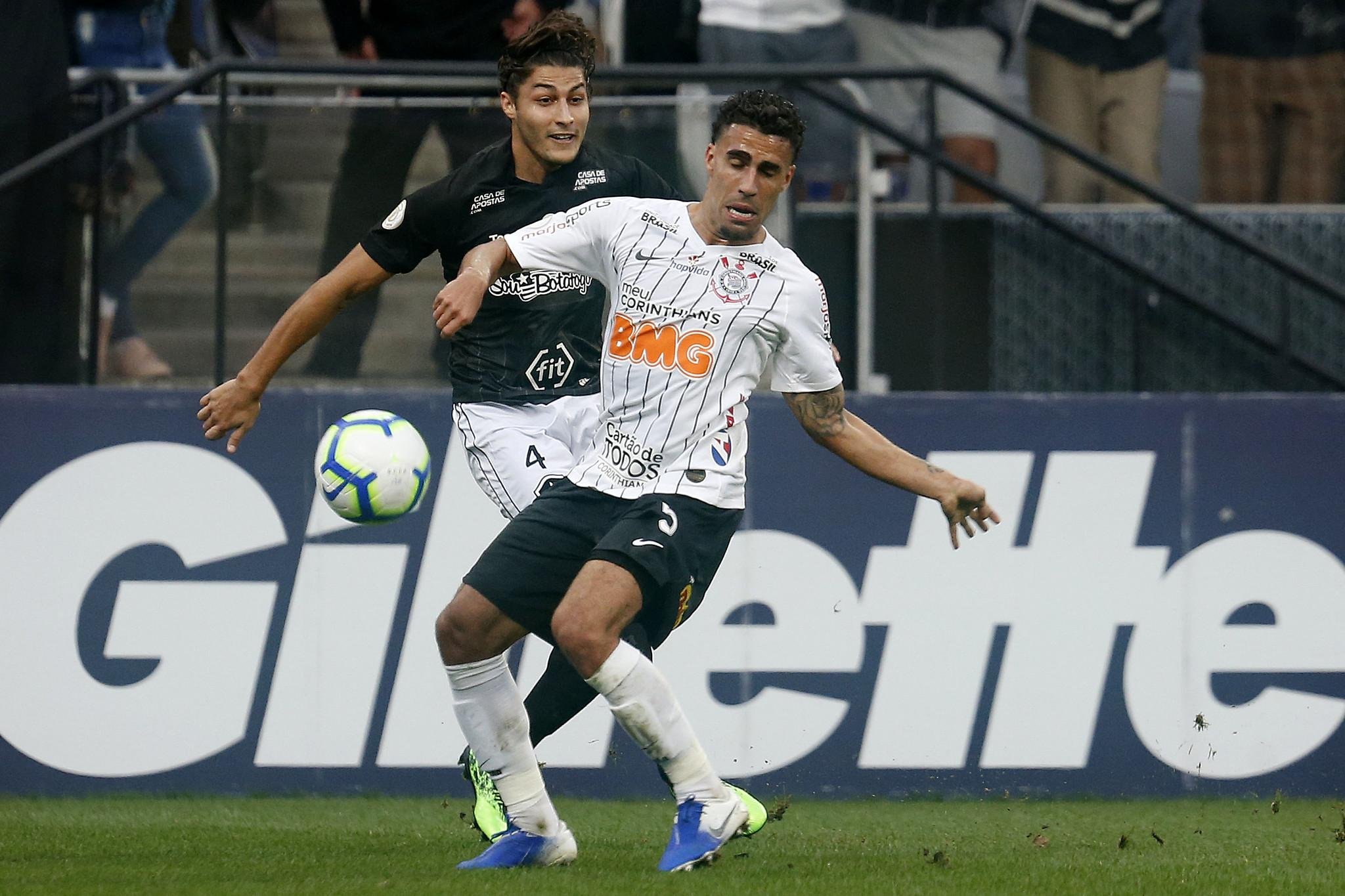 Botafogo perdeu para o Corinthians em Itaquera