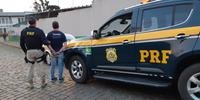 Homem foi preso após tentar fugir da fiscalização da PRF em Vacaria
