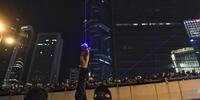Dezenas de milhares de pessoas se reuniram neste domingo em Hong Kong