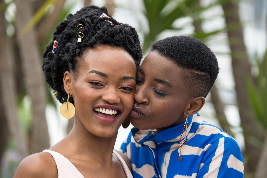 A trama mostra a hist&oacute;ria de amor e amizade entre Kena e Ziki