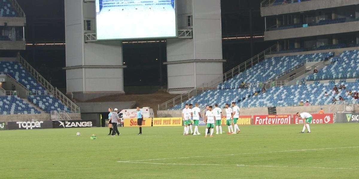 Equipe deu primeiro W.O. no jogo contra o Cuiab&aacute;, na noite de ter&ccedil;a-feira